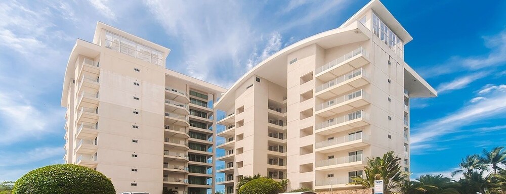 Elegant Beachfront Condo at Diamonte del Sol - 801s by RedAwning