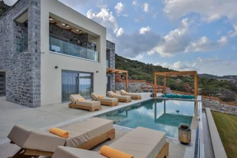 Sunny Drops Blue Villa by Estia view 5