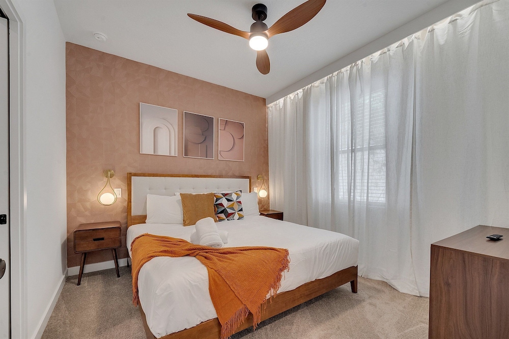 3BR Home Near Disney w/ Office & Fun Corner