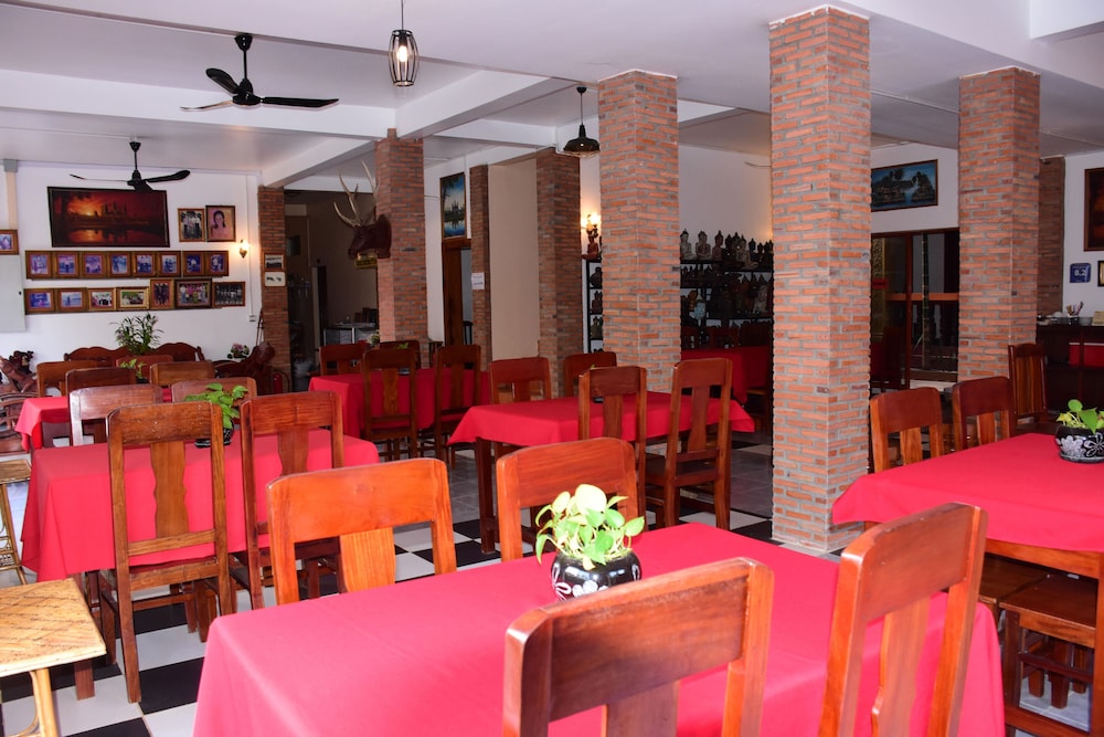 Bou Savy Guesthouse