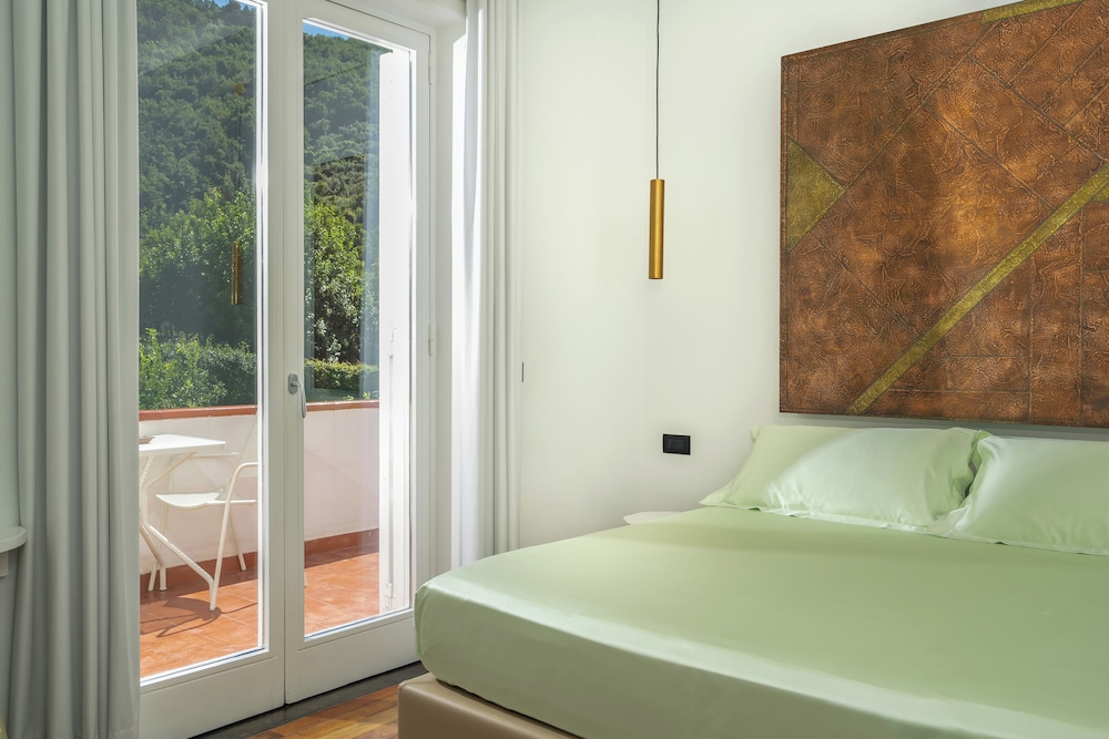 Luxury Villa In Sorrento Coast Swimming Pool & View