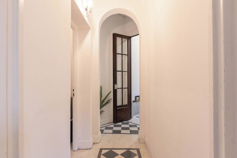 FLIPHAUS Mansion Paz