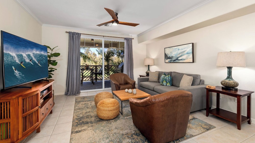 Family-friendly Waikoloa Villa - Pools, Golf & Walk to A-bay Adventures - Vrkcv