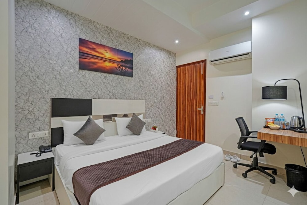 Hotel Church House - Rohini I Near Metro I Specious Rooms I Friendly Staff I Most Preferred Hotel In Rohini