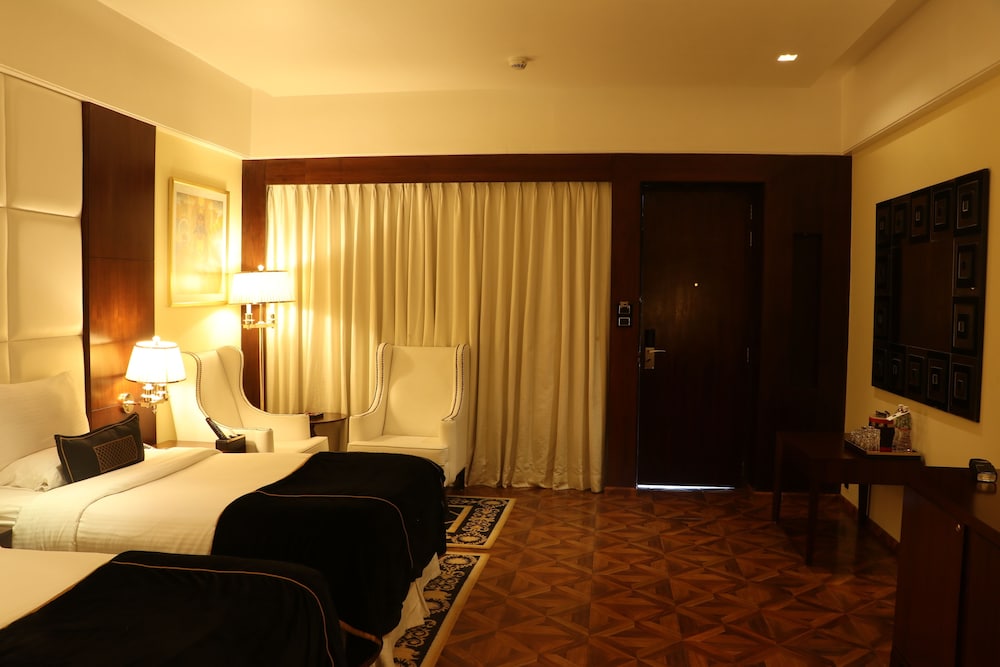 Della Resorts