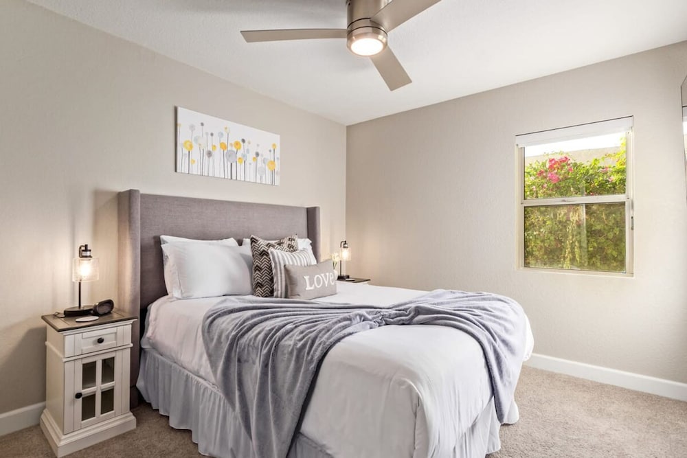 Citrus Grove Heated Pool Putt Grn Gameroom