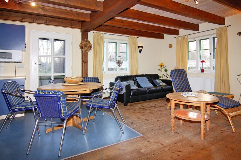 Reihenhaus Vieregge in Deutschland mit Terrasse