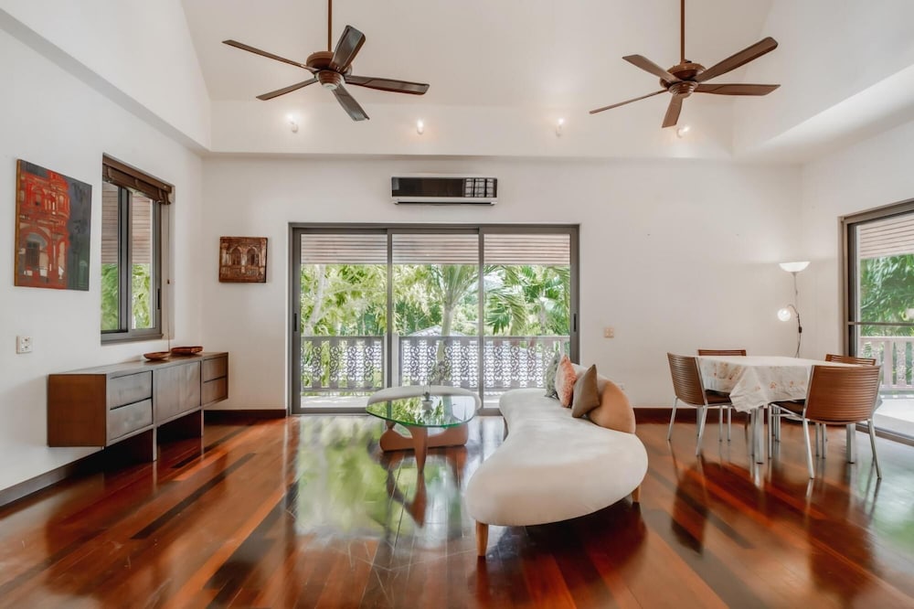 Orchid Pool Villa in Rawai