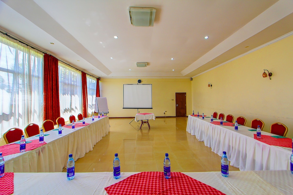 meeting & event spaces