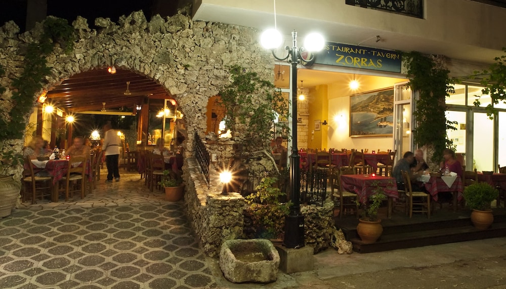 Zorbas Hotel