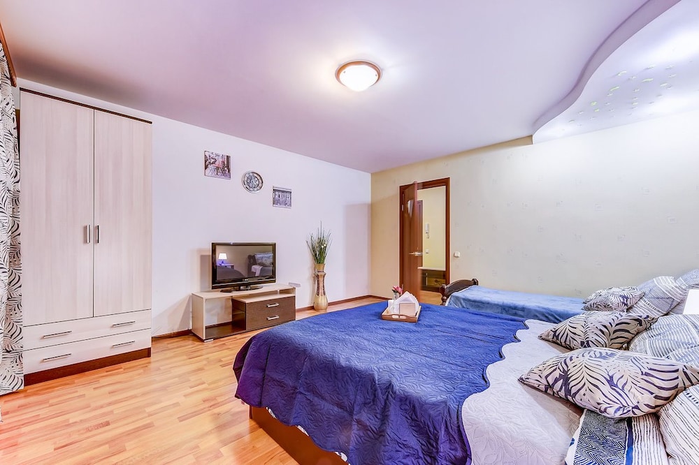 Apartment Vesta Savushkina view 4
