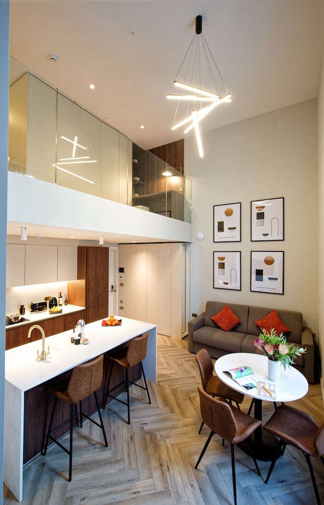 Notting Hill Hyde Park Apartments