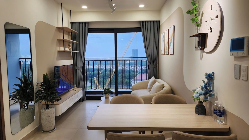 Homie's The Glory Apartment