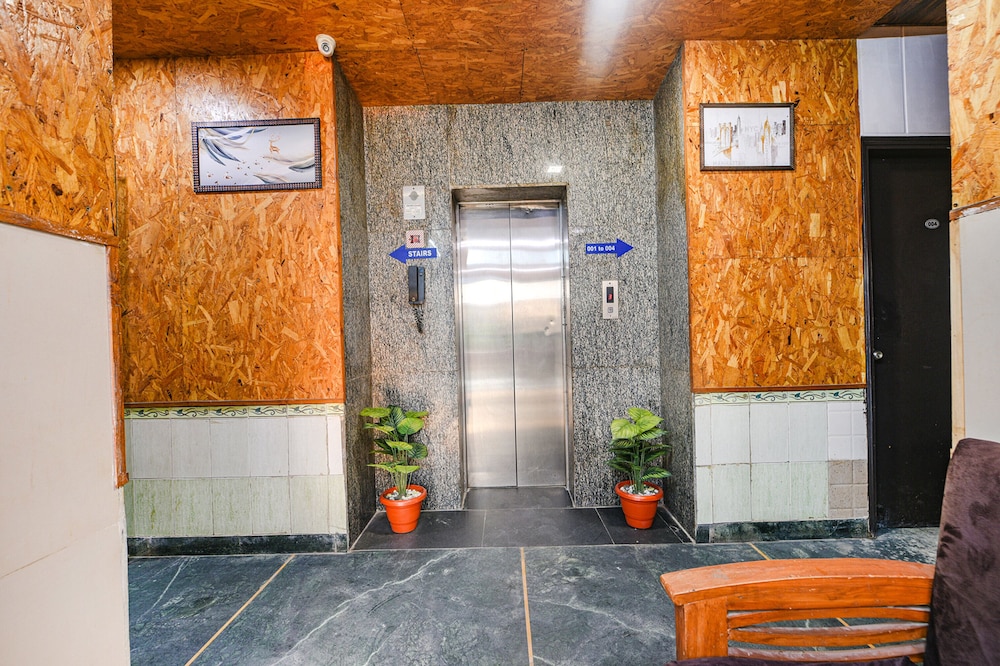 FabHotel The White Orchid