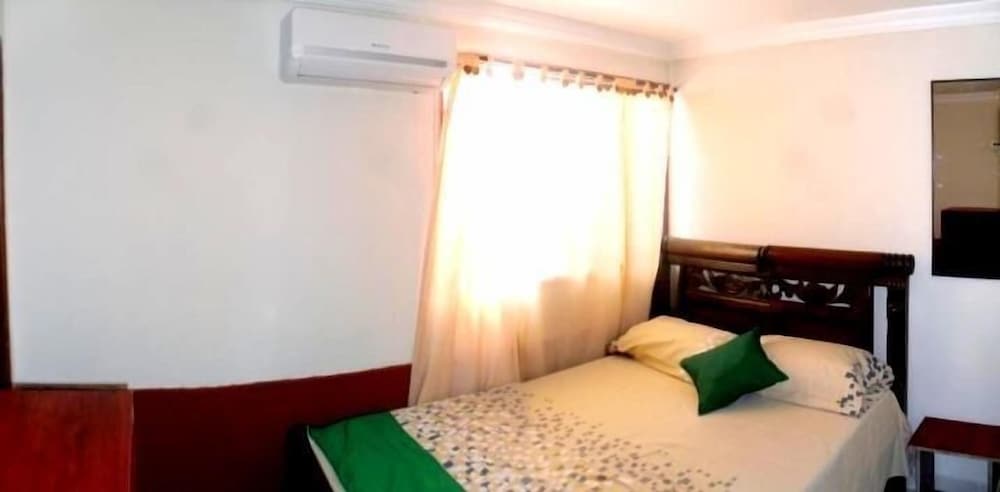 Hostal Playa Los Cocos