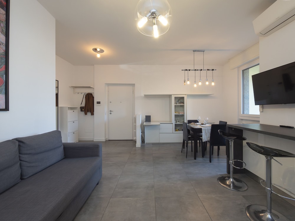 Lotto - Super Modern Penthouse in Fiera Milano City Area