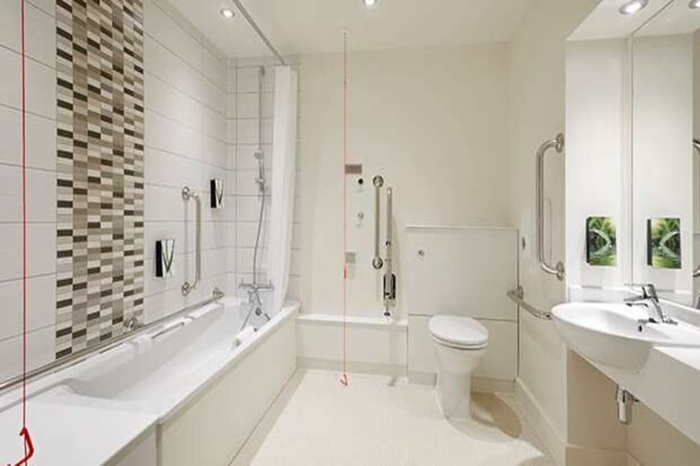 Premier Inn Edinburgh A1 - Newcraighall, photo 5