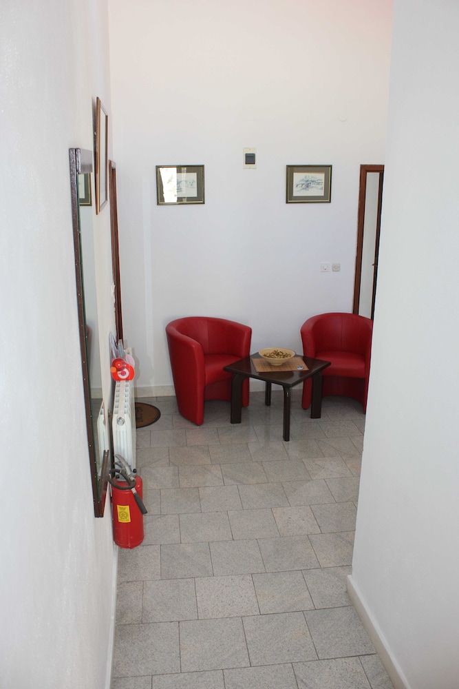 Photo 32
