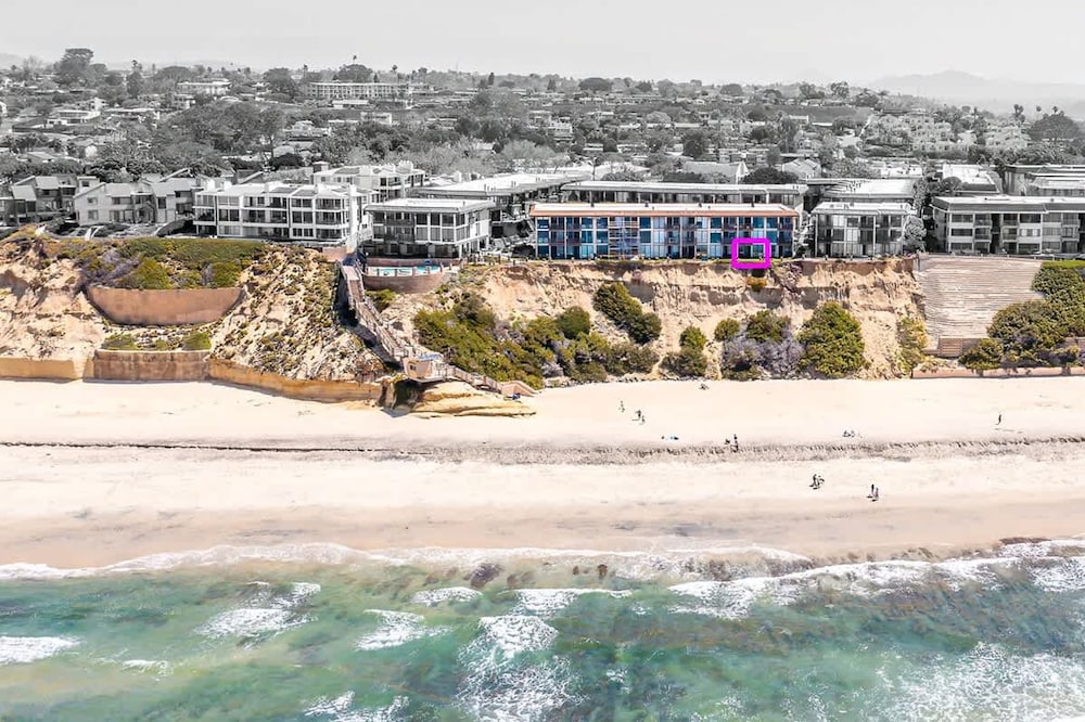 Ocean Facing Condo in Solana
