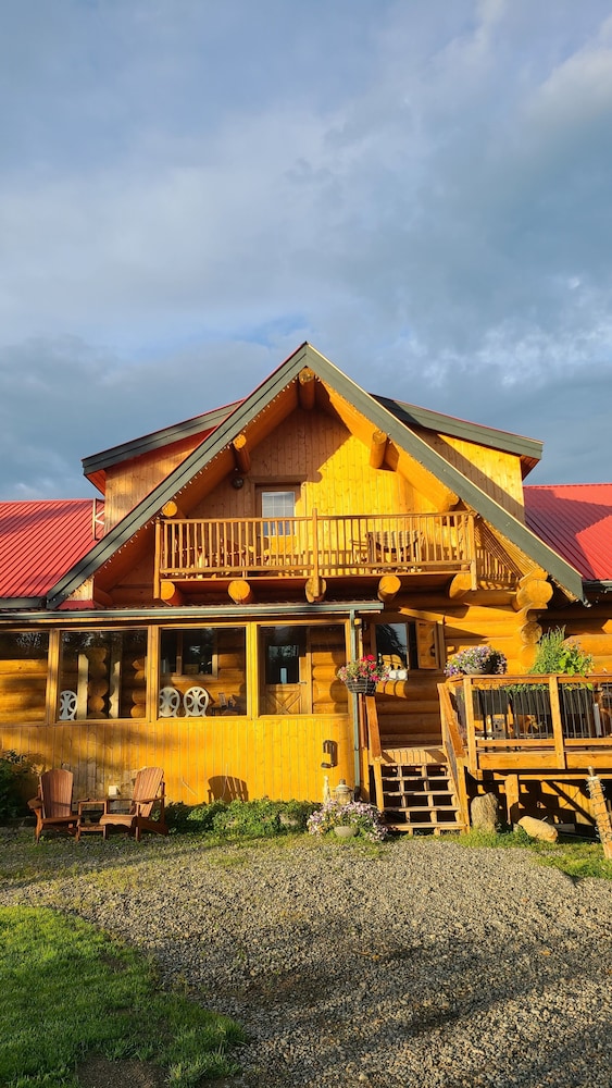 Inn On The Lake