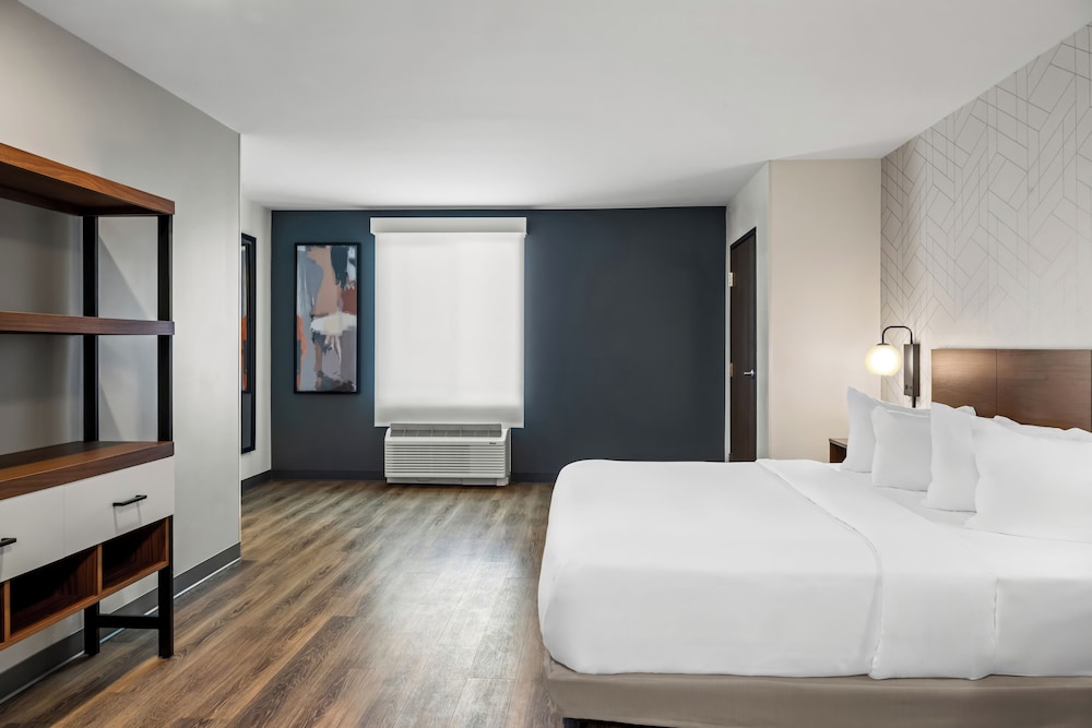 Everhome Suites Somerset - South Brunswick