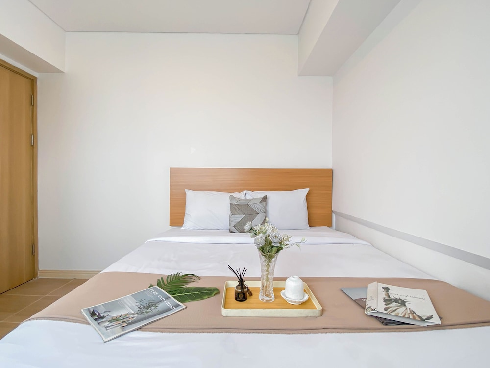 Enjoy Living 3BR at Meikarta Apartment