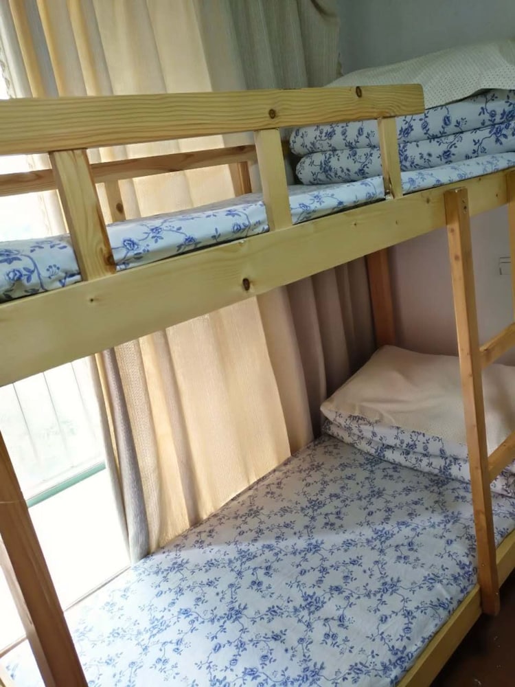 Shanghai Yuelai Guest House - Hostel