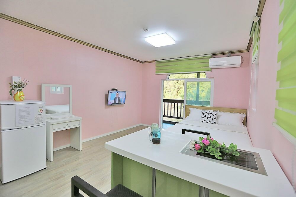 Haena Pension