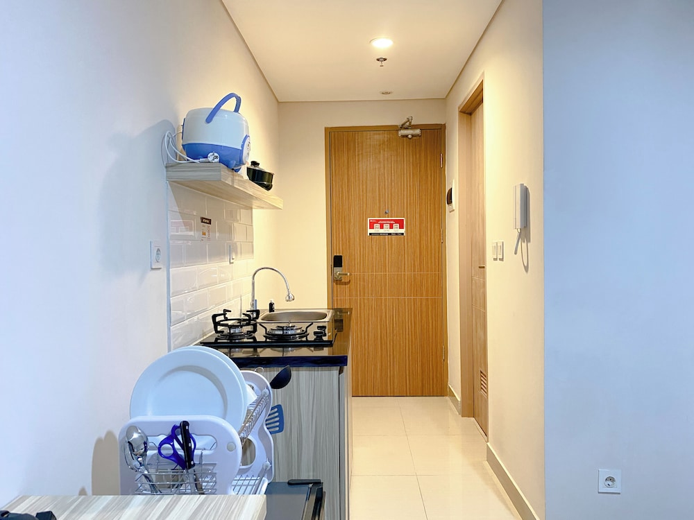 Good Choice And Cozy Studio At Tamansari Iswara Apartment