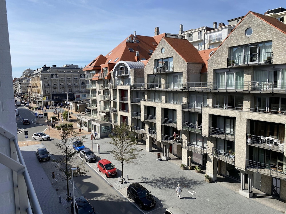Lighthouse View in Nieuwpoort