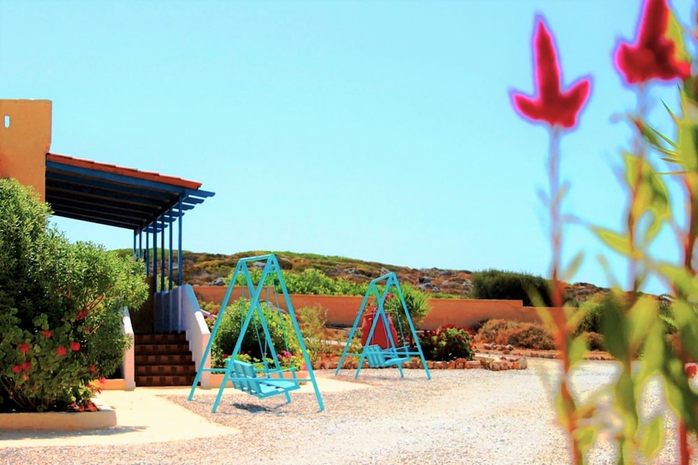 Zorbas Beach Village Hotel