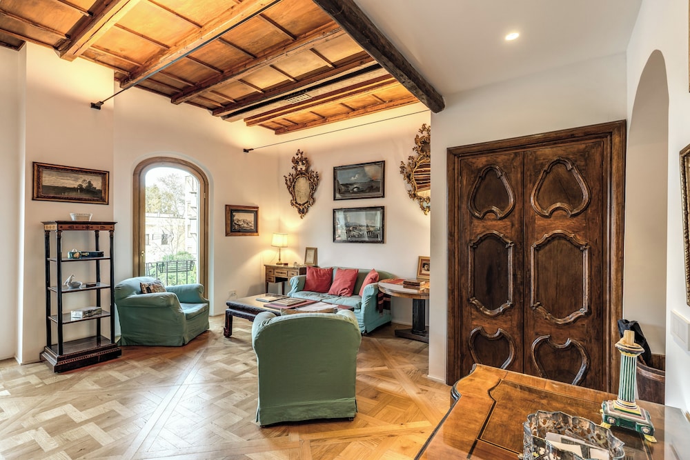 Trastevere Outstanding 4 Br Terraced Apartment