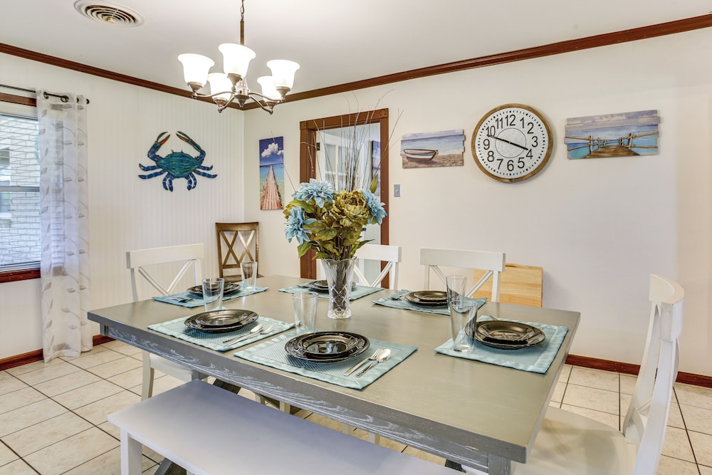 Fish & Explore: Serene Home on Bayou Petit Caillou