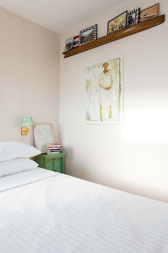 Barlby Road III by Onefinestay