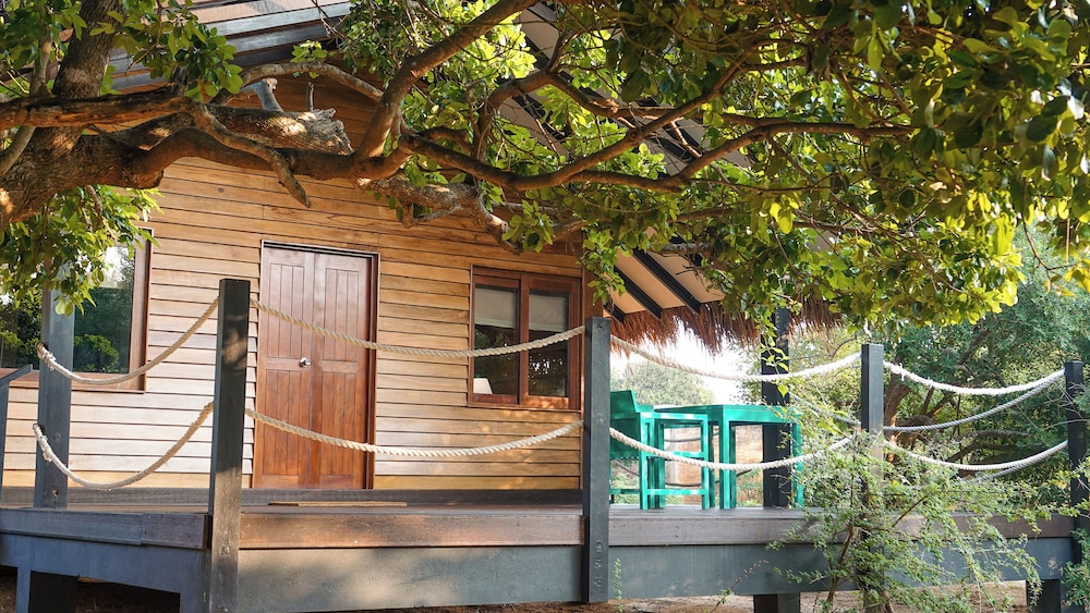 Jetwing Jungle Lodge, A Luxury Reserve