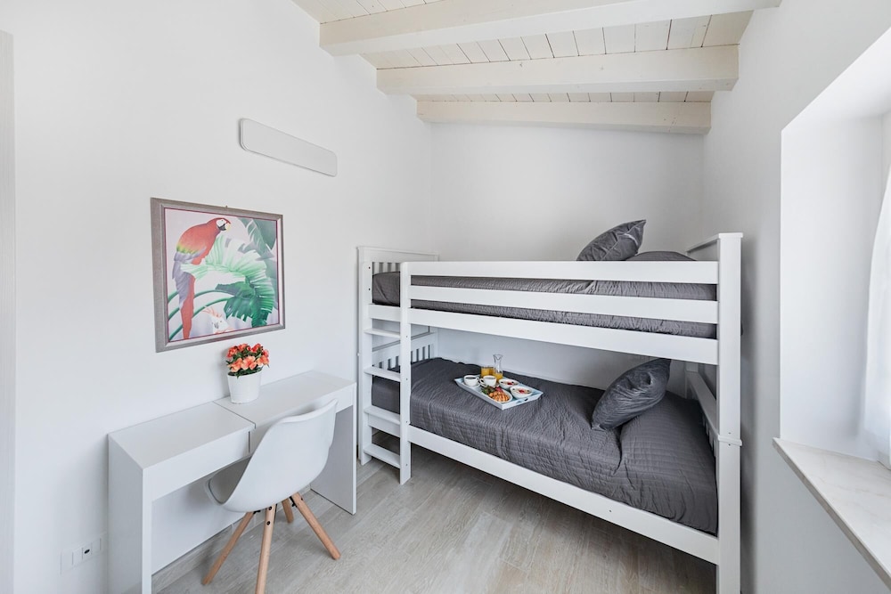 Residence Gli Oleandri C14 view 3