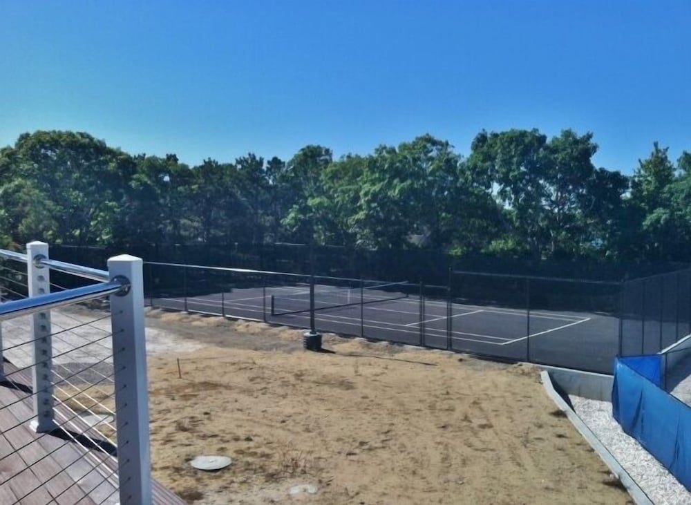 Charming East Falmouth Home: Walk to Private Beach