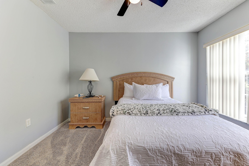 Orlando and Kissimmee Town homes by MyOrlandoStay