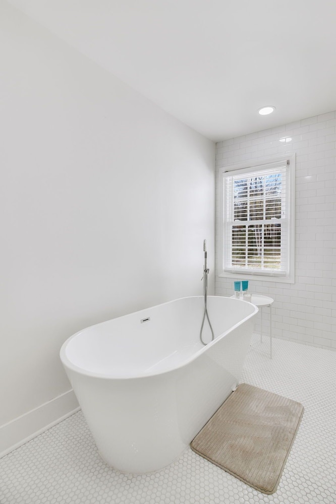 Charming 3BR Retreat in Chamblee