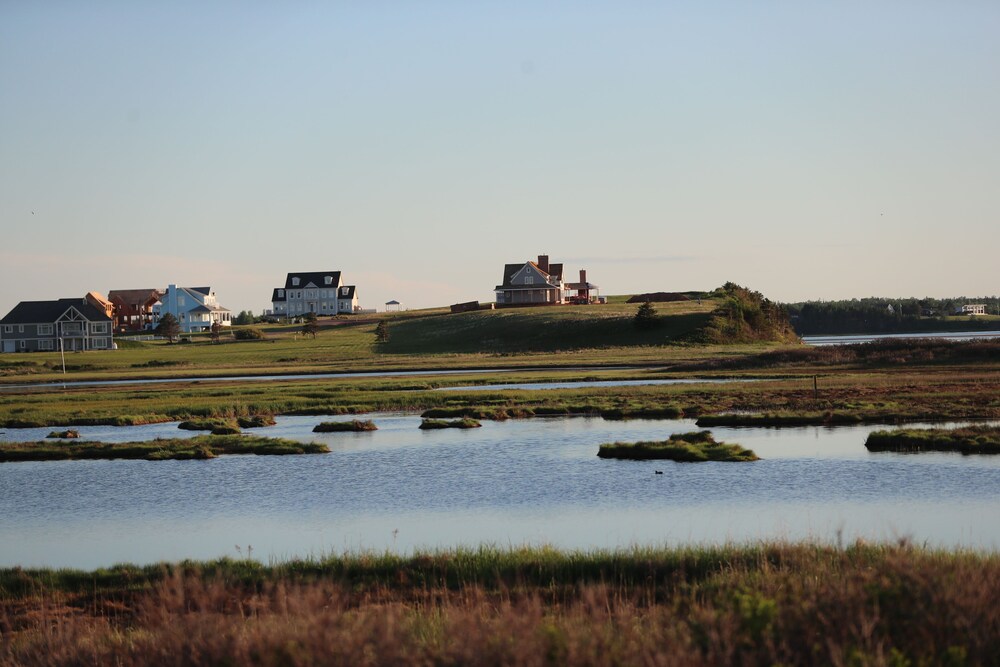 Parkside Cottages and Suites