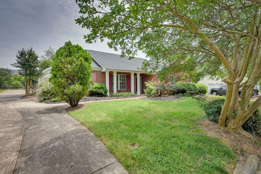 Charlotte Vacation Rental Near Motor Speedway! view 3