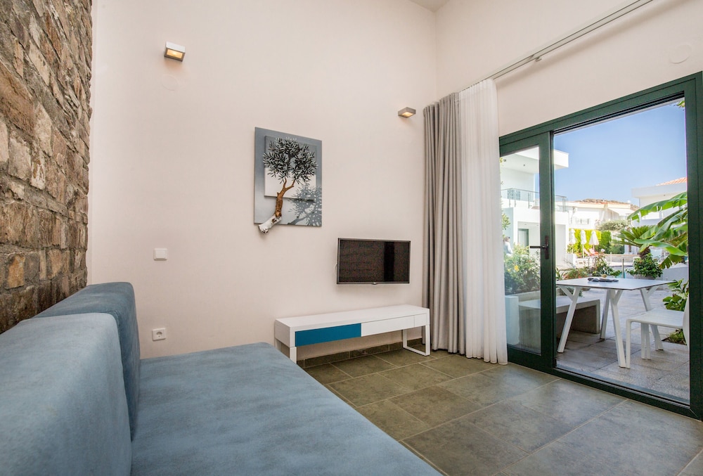 Village Esperia photo 5