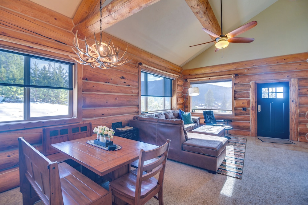 Close to Rmnp & Beach: Grand Lake Cabin Retreat!