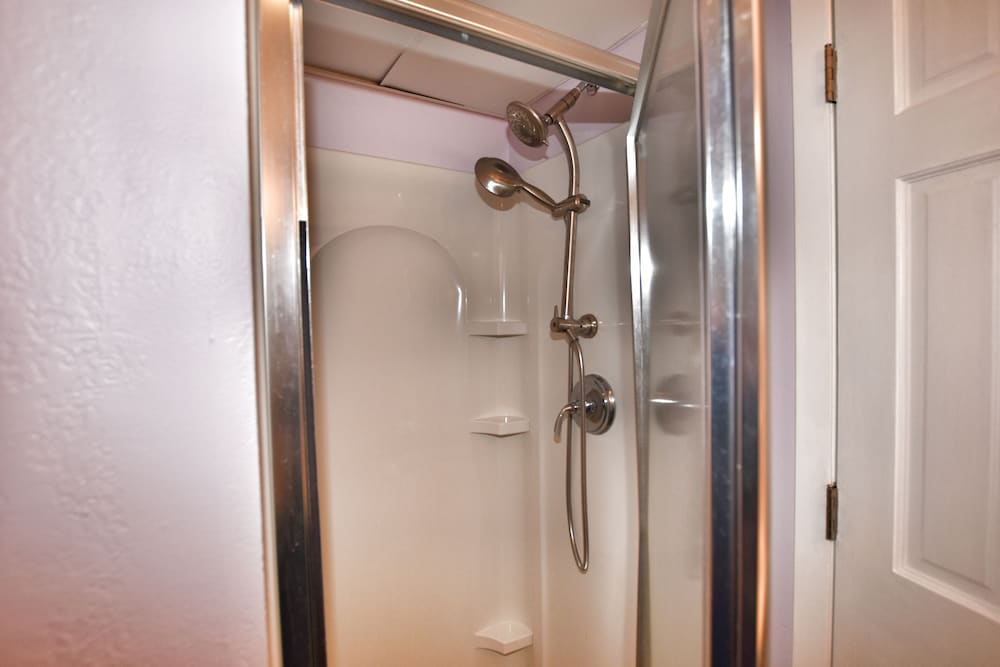 1008 Waters Edge Resort 1 Bedroom Condo
