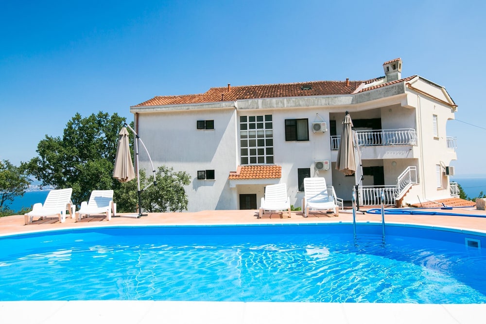 Villa Gauss