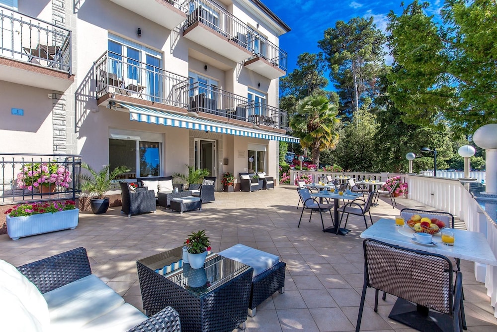 Apartments and Rooms Milcetic