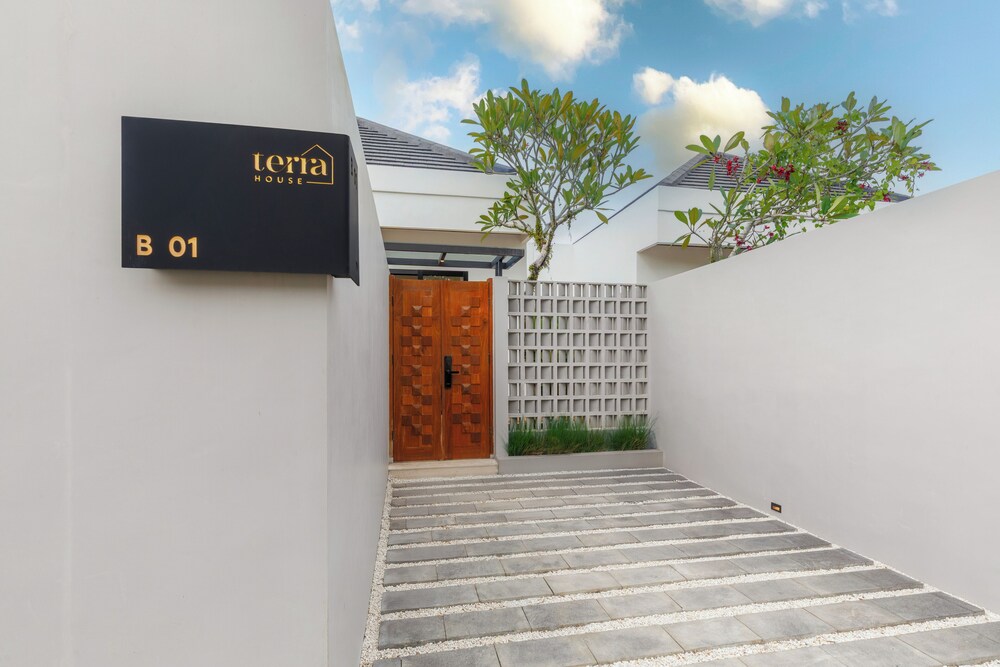 Terra House B1
