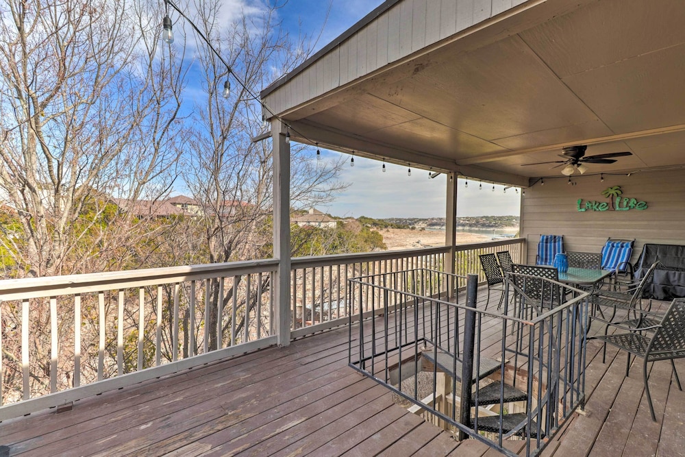 Lakefront Home w/ Point Venture Golf Access! - Property Image 12