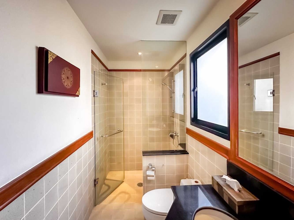 Beautiful 3-bed Villa in Cherngtalay, Thalang