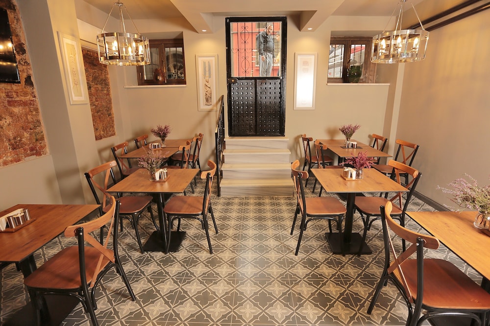 Ferman Pera - Image 81